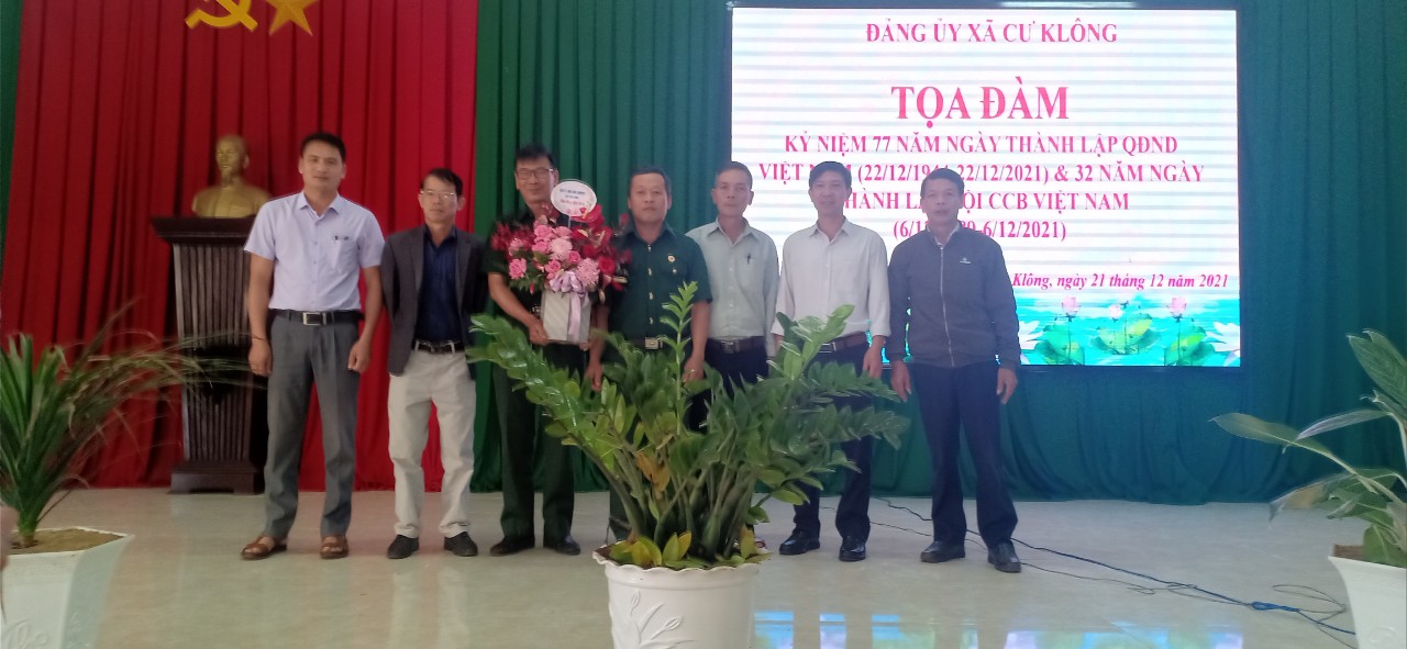 UBND xã Cư Klông tổ chức họp ủy ban mở rộng cuối năm 2021